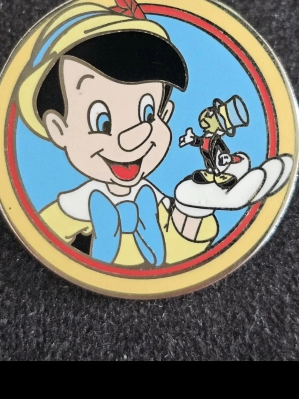 Disney Cruise Line Castaway Club Sling Backpack + Pinocchio Jiminy Cricket Pin